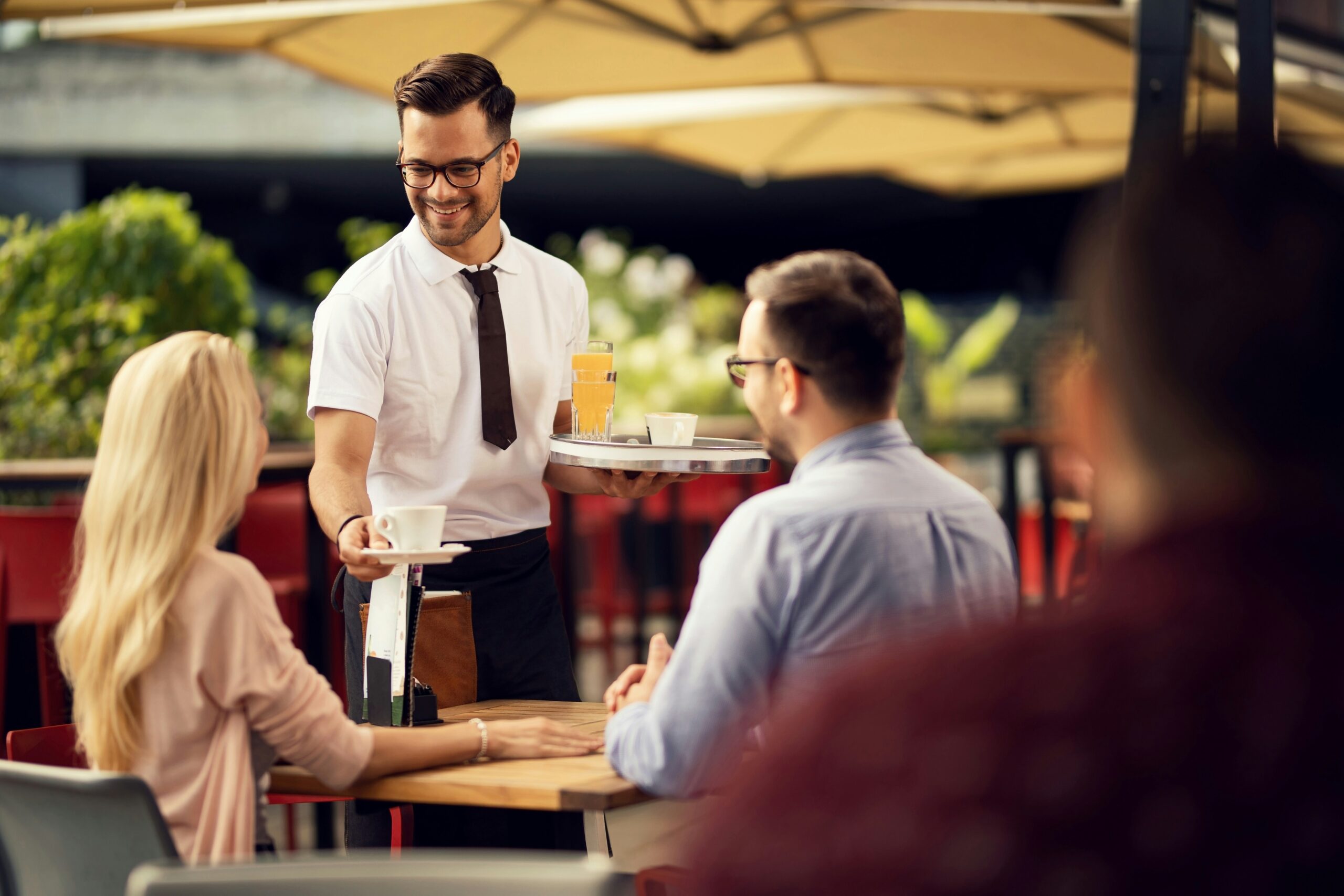 tips-merekrut-waiter-dan-waitress